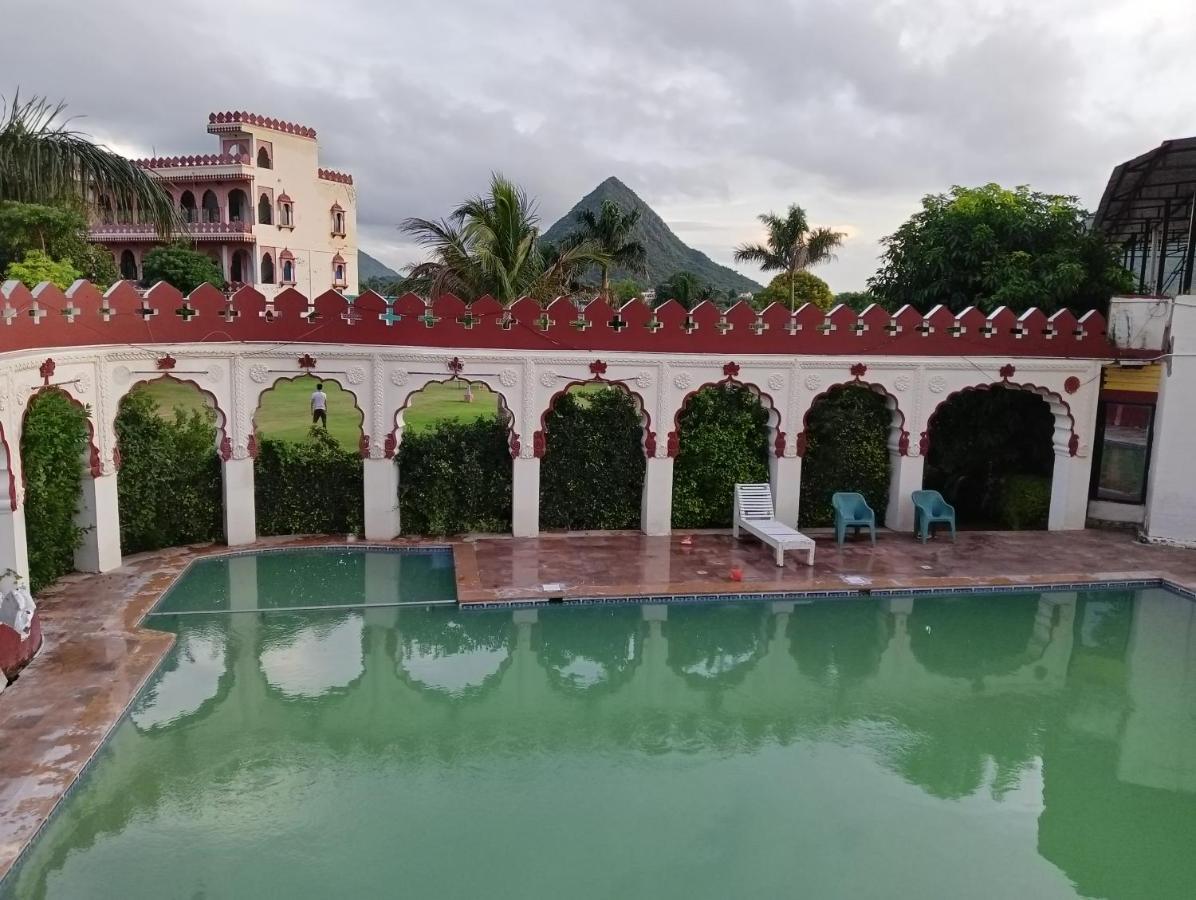 Resorts Country Side - Refined By Nature 布什格尔 外观 照片